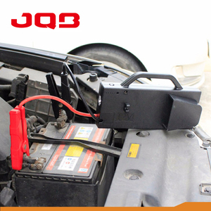 Professional Tool 12V 700A Car Jump Lithium Polymer <b>Battery</b> Pack With Port F08 Jump Starter 12v <b>24v</b> F08 F08 F08 - Product Image 3