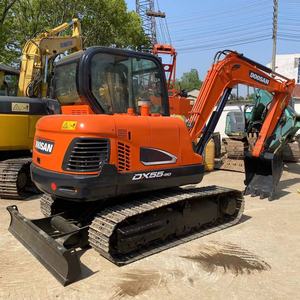 Offre Spéciale – Excavatrice sur Chenilles d'Occasion Doosan DX55-90, Modèle 2020, Poids en Marche de 5,5 Tonnes, Moteur Hino, Pompe, Garantie 1 An - Product Image 1