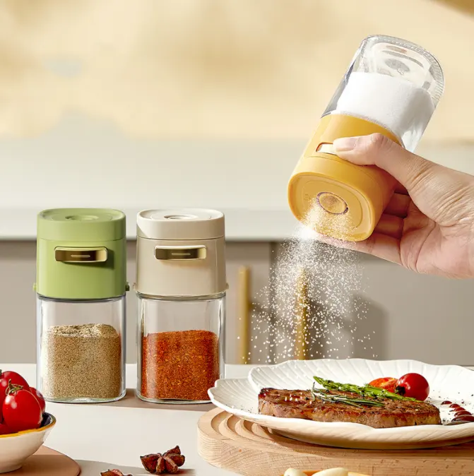 Household Quantitative PP Glass kitchen seasoning shakers spice storage jar with labels
