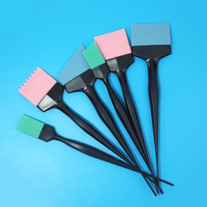 6Pcs Nhựa Xử Lý Mềm Silicone Dầu Nướng Lông Tóc Màu Nhuộm Detangling Tóc Cắt Tóc Salon Lược Tóc Nhuộm Tóc Bàn Chải - Product Image 6