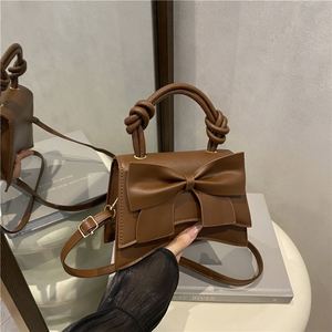 Bolso de Hombro de Cuero PU con Lazo, Moderno y Bonito, Bolso Cruzado Cuadrado Pequeño para Mujer - Product Image 3