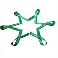 Rubans de sensibilisation personnalisés en polyester vert satiné avec boucle papillon et logo pour rubans de sensibilisation