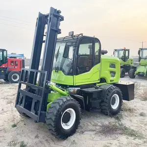 Tüm bozuk arazi forklifti kamyon 2.5t 3t 3.5t 4t 5t 6t 7 Ton off Road 4X4 4WD Forklift kaldırma 3m 4m 5m satılık