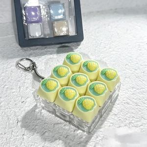 Jouet anti-stress à presser en forme de fruit à neuf compartiments, casse-tête manuel, gadget réducteur de stress, pendentif porte-clés, petit cadeau pour garçons - Product Image 6