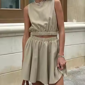 Conjunto de Ropa de Lino Informal con Logotipo Personalizado de Alta Calidad, Top Corto sin Mangas y Falda Plisada de Lino para Mujer - Product Image 3