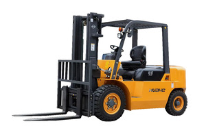 מלגזה סולר 4.5 טון, צריכת דלק נמוכה, אחריות לשנה אחת. - Product Image 4