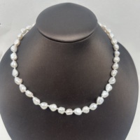 Collier ras du cou de 16 pouces + 5 cm, perles d'eau douce naturelles 100% AAA, perles baroques de 7 mm, fermoir noué en laiton plaqué or 18 carats