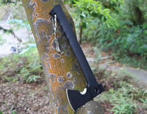 Hache de survie professionnelle industrielle moderne, multifonctionnelle, en acier à haute teneur en carbone, durable, portable, pour la randonnée en extérieur - Product Image 3