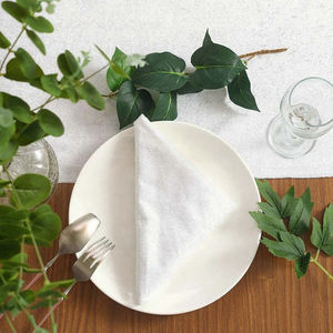 Serviettes en lin au toucher rouge faites à la main serviettes en tissu de fromage Blush uniques tissu de coton brodé 100% réutilisables pour les mariages - Product Image 4