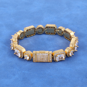 Pulsera de circonita con cadena de azúcar roca mixta cuadrada y redonda, con hebilla de diseño manual, moderna, unisex, accesorios. - Product Image 1