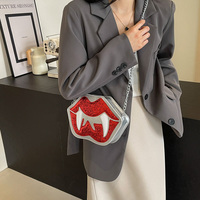 Vampire sac à bandoulière personnalisé Bucktooth lèvres sac à main femme drôle personnalité niche gothique sac forme irrégulière fabricant de sac