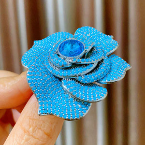 Accesorios de Traje de Lujo de Alta Gama para Banquetes, Broche con Aroma Delicado y Microincrustaciones de Camelia y Rosa para Bodas, Fiestas y Regalos - Product Image 4