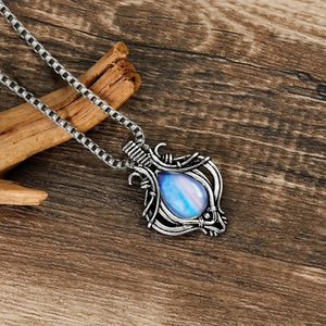 Collana con Ciondolo a Goccia Blu Vintage per Donne, Gioielli di Moda in Colore Argento Anticato - Product Image 2