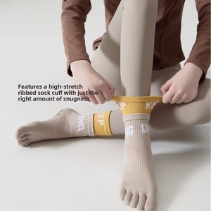 Calzini Professionali Antiscivolo per Yoga Indoor, in Puro Cotone, a Cinque Dita, per Pilates, Danza e Salto con la Corda, per Donne - Product Image 4