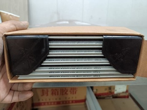 Suelo Vinílico de Lujo SPC con Acolchado de Ixpe de 5 mm y Micro Bisel, Sistema de Clic Híbrido - Product Image 2