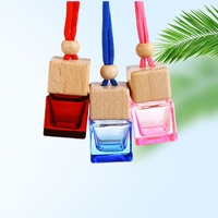 Diffuseur de bouteille de parfum de voiture suspendu carré vide givré clair noir rouge rose 8ml 10ml avec bouchon en bois