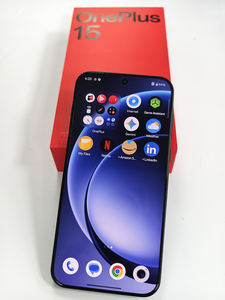 Smartphone One Plus 15 Version 6,78 pouces Amoled 165Hz Snap 8 Gen5 7300mAh 120W Charge rapide 5G - Product Image 2