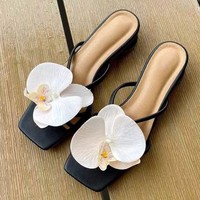 Sandales à talons hauts compensés style papillon de luxe léger, imperméables et antidérapantes, à enfiler, collection automne 2026