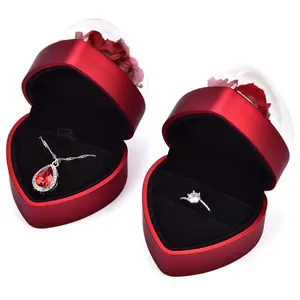 Kotak Display perhiasan plastik mawar transparan berbentuk hati untuk kotak hadiah liontin cincin