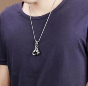 Collana in acciaio al titanio <span class=keywords><strong>con</strong></span> parole incise prepotente, alla moda e ciondolo in stile Punk, guanto da boxe Fitness retrò - Product Image 4