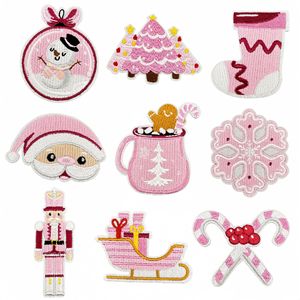 En gros, écussons brodés roses thermocollants, badges en tissu pour les fêtes, pour vêtements, sacs, chapeaux et décoration DIY - Product Image 1