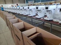 Machine commerciale électrique semi-automatique de sertissage de canettes pour canettes de boissons