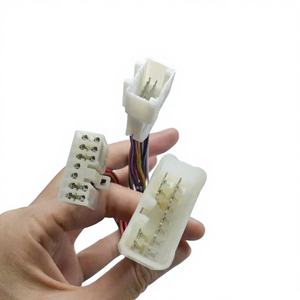 Câble adaptateur XINYING KH20108-0043 personnalisé pour autoradio électronique, lecteur CD/<span class=keywords><strong>DVD</strong></span>/MP3, séparateur 12 broches, âme en cuivre, isolation PVC - Product Image 2