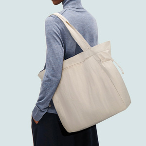Pop vente <span class=keywords><strong>sac</strong></span> fourre-tout en Nylon léger pour les femmes à la mode étanche grande capacité <span class=keywords><strong>sac</strong></span> de Sport de plein air doublure en coton réutilisable - Product Image 1