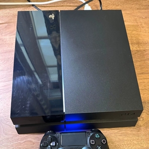 Playstation di seconda mano di alta qualità 4 sottile Console per videogiochi di marca giapponese con 1 Controller elettronica usata