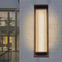 Lampe murale solaire LED extérieure en aluminium, moderne, étanche, à fixation murale pour balcons, patios et jardins