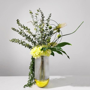 Vase en verre de luxe minimaliste de style nordique, directement de l'usine, avec motif en relief et base plaquée or, accompagné de <span class=keywords><strong>fleurs</strong></span> artificielles - Product Image 4