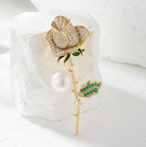 Broche de Alta Gama <span class=keywords><strong>YINI</strong></span> para Mujer, Diseño Floral Elegante, Broche Grande con Perlas de Imitación, Cristales de Estrás y Metal - Product Image 1