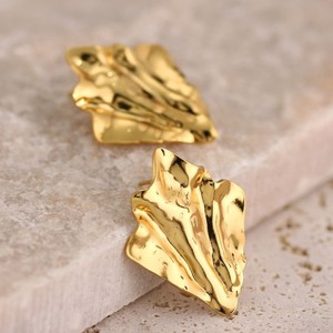 Boucles d'oreilles tendance en acier inoxydable doré pour femmes, multi-styles : coquillage, fleur, nœud, irrégulières, ondulées, étanches, pour usage quotidien, vente en gros - Product Image 5