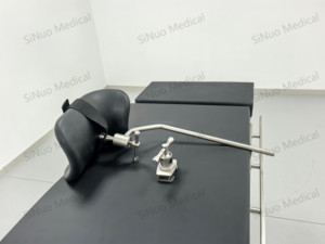 Accessori per Tavolo Operatorio SiNuo, Supporti Regolabili per Gambe, Poggiapiedi per Uso Ginecologico e <span class=keywords><strong>Ostetrico</strong></span> Senza Morsetti - Product Image 3
