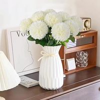 Hananona 12 pièces de chrysanthèmes artificiels réalistes faits à la main en soie, fleurs blanches pour la décoration intérieure du printemps