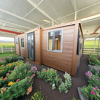 Maison conteneur extensible à double aile de 40 pieds sur 20 pieds, 2 chambres avec salle de bain, préfabriquée en acier, style ferme, salon moderne