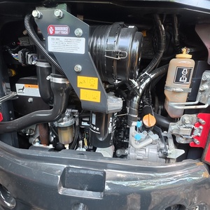 โรงงานจำหน่ายรถขุดขนาดเล็ก 3.5 ตัน ยี่ห้อ Yanmar Vio35 มือสอง สภาพ 90% พร้อมเครื่องยนต์ทรงพลังสำหรับงานโครงการขนาดเล็ก - Product Image 5