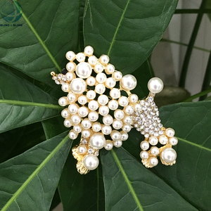 Sgrho Khá Poodle Trâm Pin Sigma Gamma Rho 1922 Philo 1943 Vàng Mạ Kim Loại Hợp Kim Ngọc Trai Pha Lê Hy Lạp Sorority Trâm Cài - Product Image 1