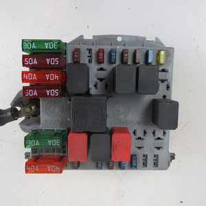 Centralina scatola fusibili 46558759 Alfa Romeo 147 Mk1 00-05 usata (55927) - Product Image 1