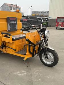 Camions de nettoyage haute pression à 3 roues pour l'utilisation dans les rues, les places et les lieux publics de la ville - Vente de tricycles - Product Image 2