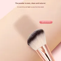 Pinceau de maquillage professionnel double-embout multi-usage à poils doux, couleur or rose, pour le visage, le fond de teint, la poudre, le blush, le contouring et les fards angulaires