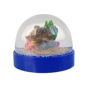 Calidad Premium resina personalizada cuento de hadas Sealife tortugas globo de nieve de plástico para regalo recuerdo - Product Image 1