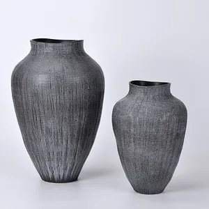 现代设计条纹浮雕陶器黑色花瓶/装饰陶瓷花瓶为酒店