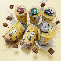 Biscuits fourrés au chocolat avec mini voiture jouet, personnalisables avec logo et spécifications, halal, pour fêtes d'anniversaire d'enfants, vente en gros, en forme de tasse surprise