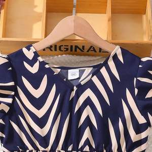 Vestido de fiesta de moda europeo-americano, elegante vestido corto con cuello redondo y mangas con volantes para mujer, cómodo vestido informal azul de verano. - Product Image 3