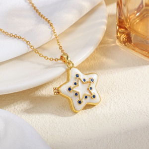 Collar de Estrella Chapado en Oro, Resistente al Agua, de Acero Inoxidable, Sin Deslustre, de Fanhua Jewelry, Éxito de Ventas en TikTok - Product Image 6