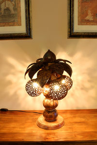 Portavelas de Cáscara de Coco Hecho a Mano con Diseño de Rayos de Sol, Ecológico, Decorativo para el Hogar - Product Image 3