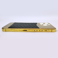 Boîtier de téléphone de luxe personnalisé Gravure 3D de qualité supérieure avec boîtier doré de luxe en cuir de vachette pour iPhone 16 pro max