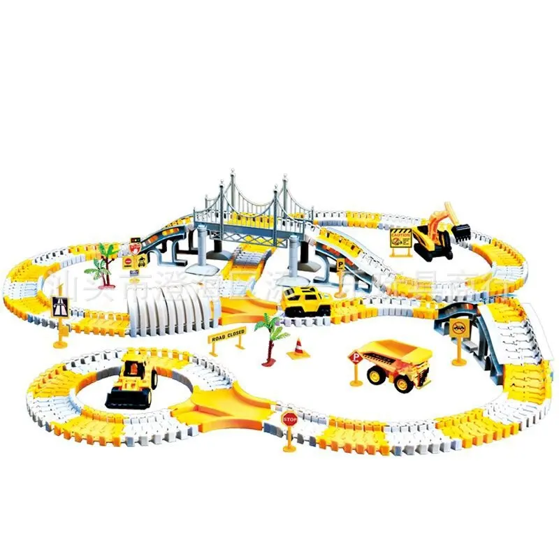 Pista elettrica per bambini auto giocattolo ingegneria auto ferroviaria assemblata in modo variabile piccolo treno elettrico