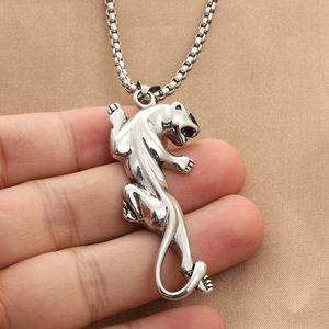 Yunnique – collier avec pendentif Lion en acier inoxydable pour hommes, Style Punk rétro, Design géométrique, bijoux à la mode - Product Image 4